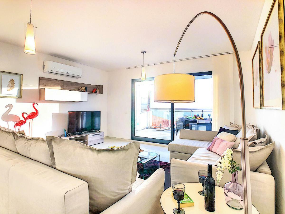 Apartamento Paradisus By Lovelystay Caniço Exteriör bild
